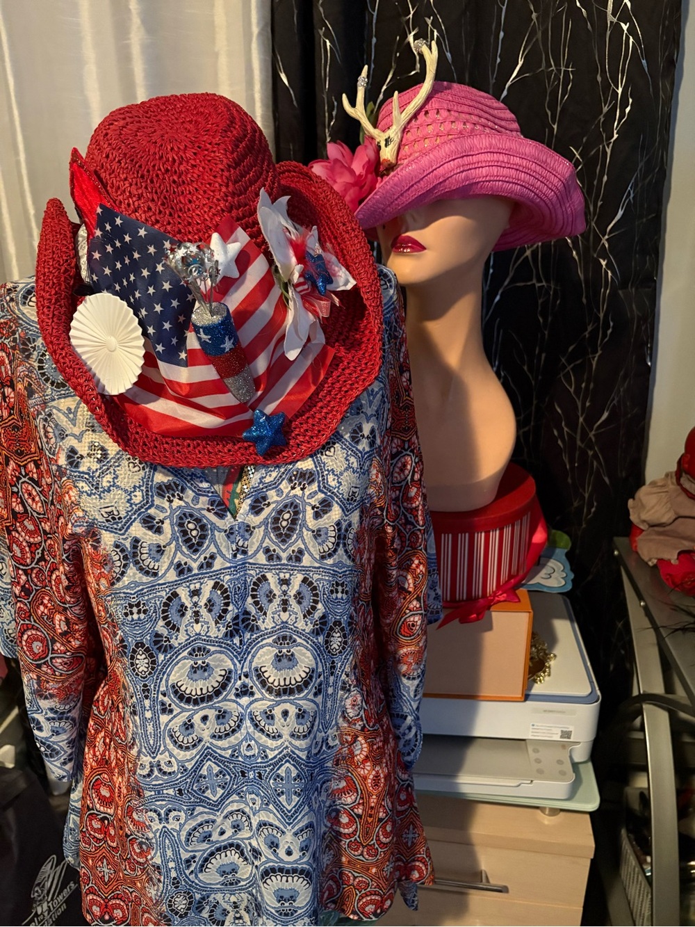 3 pieces Vince Camuto red, white and blue plus hat and sunglasses 🇺🇸